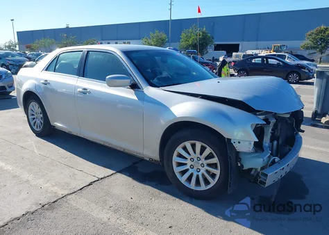 2012 Chrysler 300 z USA, uszkodzony, nr VIN 2C3CCAAG5CH192350